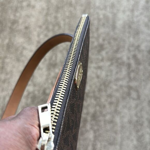 Michael Kors Signature Belt Bag - Picture 6 of 8